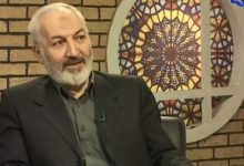 به بینندگان آفریننده را نبینی مرنجان دو بیننده را